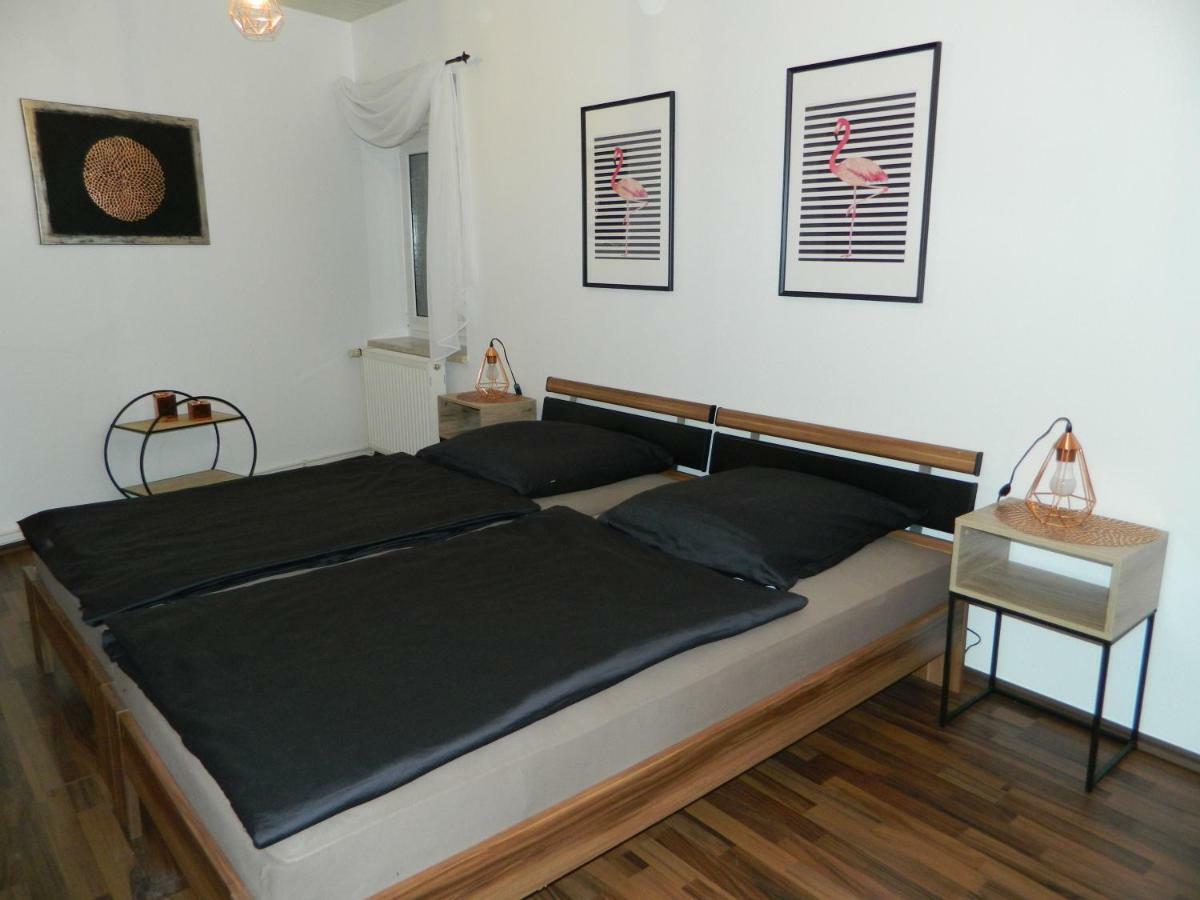 Unter Den Linden Apartment Halbe Ngoại thất bức ảnh